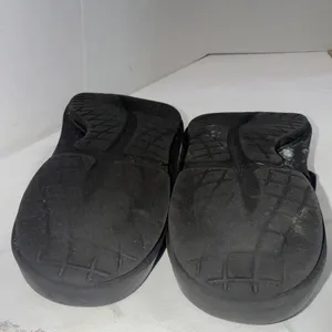OOFOS Ooriginal Recovery Black Sandals Thong Flip Flops Women's Size 9 Men's 7 thumbnail 8