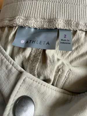 Athleta Trekkie North hiking shorts thumbnail 2