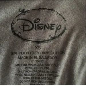 Disney Vintage 'I Love Minnie Mouse' Distressed Gray V-neck Graphic Short Sleeve T-shirt thumbnail 6
