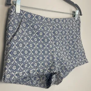 Abercrombie &Fitch| Fancy Blue Tapestry Shorts sz 8 thumbnail 2
