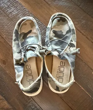 Camo Hey Dude Shoes thumbnail 1