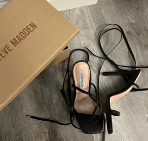 Steve Madden Black Patent Uplift Lace Up Heels thumbnail 12