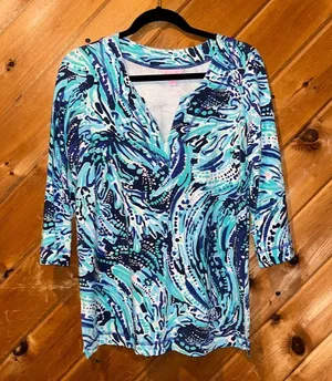 Lilly Pulitzer Justina tunic in navy crash the bash thumbnail 3