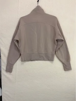 Women’s M Taupe Old Navy Active 1/4 Zip Cropped Fleece Pullover thumbnail 3