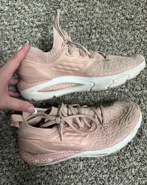 Under Armour Shoes thumbnail 1