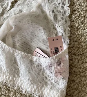 NEW Victoria’s Secret White Sheer Bralette Racerback Light Support Small NWT thumbnail 5