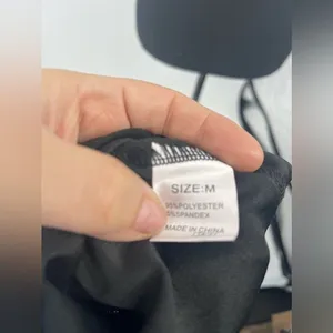 New black‎ jumpsuit size medium Black thumbnail 2