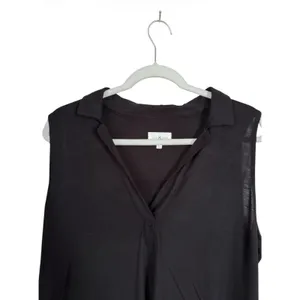 Lou & Grey Womens Sz L Black Sleeveless Stretch Pullover Top Shirt Collared thumbnail 2