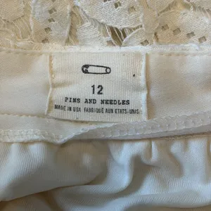 Pins And needles Size‎ 12 Lace Cream Mini Skirt Zipper Back Liner Feminine Girly thumbnail 4