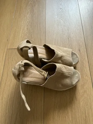 Neutral Suede Espadrille Wedge Sandals with Ankle Strap Tan Size 6.5 thumbnail 3