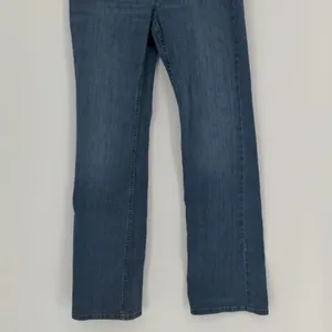 Duluth Trading Women's Medium Wash Bootcut Jean‎ Size 8 thumbnail 3