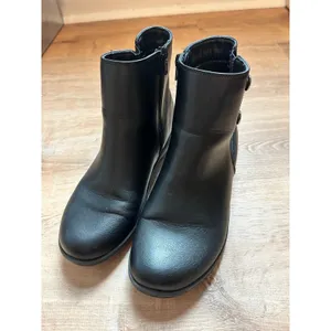 Flexstep | Tallie Black‎ Faux Leather Side Zip Button Detail Ankle Boots, 6.5M thumbnail 4