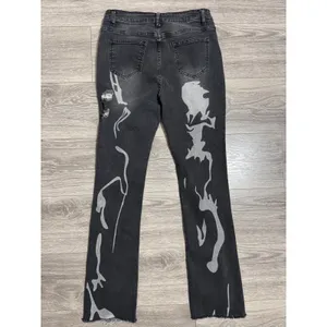 SheIn Womens Distressed Jeans Size L Graphic Print Black 28x29 High‎ Rise Straight Leg thumbnail 3