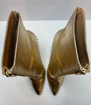 Womens Gold Heeled Boots Size 6.5 thumbnail 3