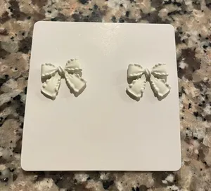 Bow earrings thumbnail 1