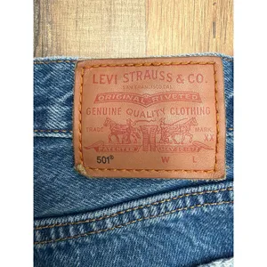 Levi's 501 Original Women's 26x28 Medium Wash Button Fly Distressed Jeans thumbnail 9