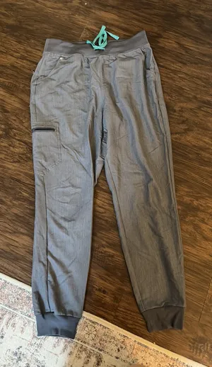 FIGS Scrub Pants thumbnail 1