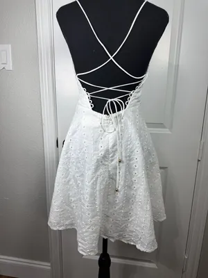 Selfie Leslie White Eyelet Lace-Up Back Sleeveless Mini Dress Size 6 thumbnail 5