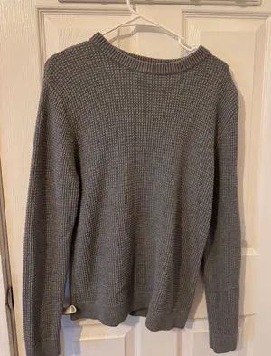 H&M Sweater Knit thumbnail 1