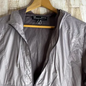 Under Armour Size M 1/4 Zip Hooded Windbreaker Jacket Purple Loose Fit thumbnail 7