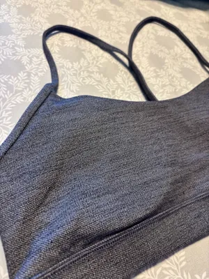 Lululemon Y back sports bra Size 12 Worn like once With original pads thumbnail 3