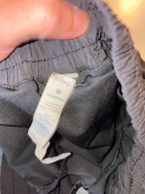 lululemon athletica hotty hot ll shorts thumbnail 3