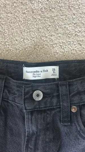 Abercrombie Jeans Loose High-Rise thumbnail 2