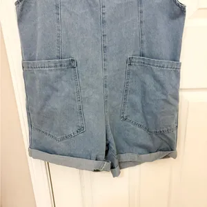 Greaidea Women’s High Roller Denim Shortalls in Light Blue thumbnail 9