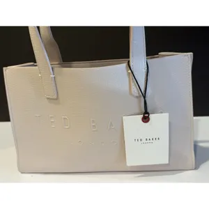 Ted Baker Icon small tote bag in a cream-colored, structured material. thumbnail 4