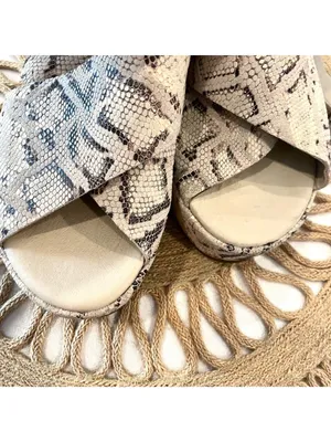 Matisse x AmuseSociety Runway Platform Sandal in Snakeskin Size 9 thumbnail 6