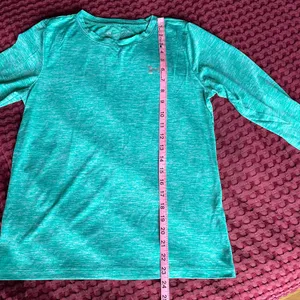 Under Armour HeatGear Women’s Loose Fit Long Sleeve Athletic Shirt Green Size S thumbnail 6
