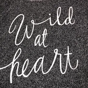 Wild at Heart large graphic cozy sweatshirt thumbnail 5