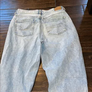 American Eagle Outfitters MOM jeans size 8 regular distressed thumbnail 7
