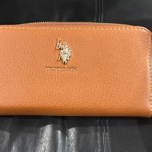 U.S. Polo Assn. Brown Wallet with Gold Logo thumbnail 9
