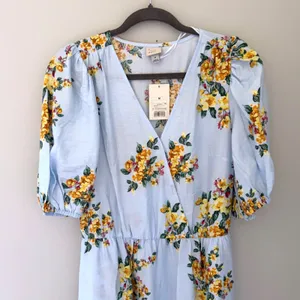 A New Day Light Blue Floral Wrap V-Neck Tiered Midi Dress NWT Size M thumbnail 11