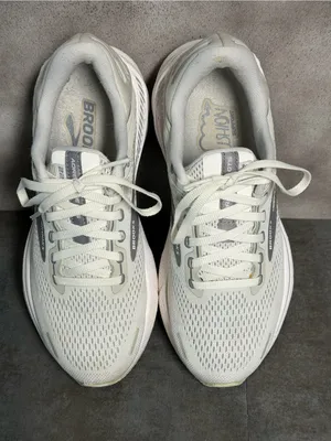 Brooks Adrenaline GTS 22 Women’s Oyster Grey/White Sneakers 1203531B134 Sz 7.5B thumbnail 7