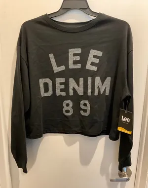 Lee® Women's Relaxed Crew Sweatshirt, Sizes L thumbnail 1