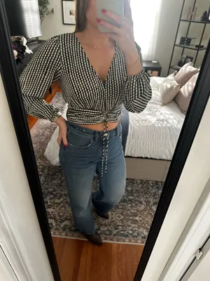 Cropped black and cream blouse thumbnail 3