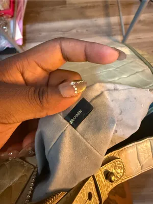 Vintage Brahmin Croc-Embossed Shoulder Bag in Pale Yellow thumbnail 5