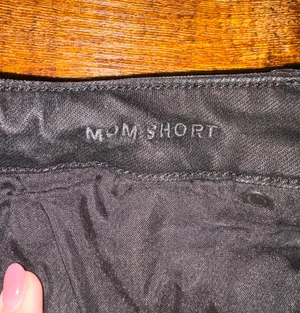 American Eagle Mom Shorts thumbnail 5