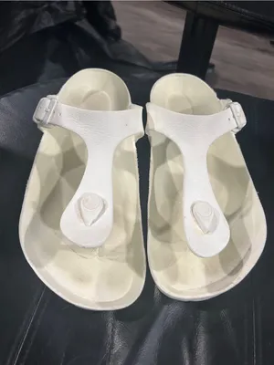 Birkenstock White T-Strap Women's Sandals thumbnail 3