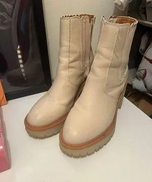 Cream Ankle Boots Tan Size 9 thumbnail 1