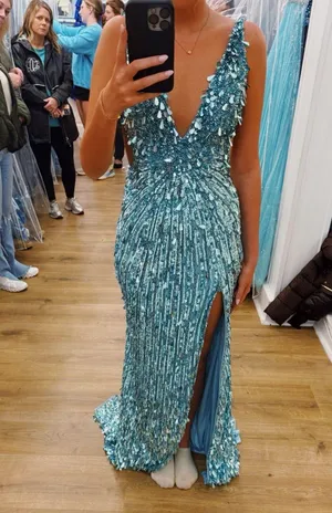 Sherri Hill Prom Dress thumbnail 1
