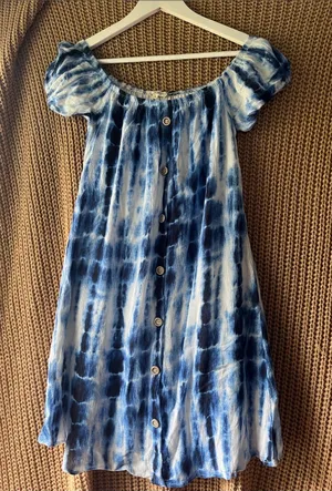 Tie-Dye Blue Midi Dress with Button Front thumbnail 1