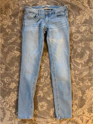 Hollister Low-Rise Skinny Jeans thumbnail 1