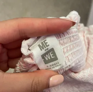 PacSun pink crop top thumbnail 3