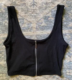 Cropped Tank thumbnail 1