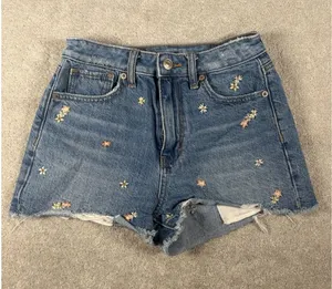 american eagle mom short‎ embroidered flower design 00 Cut Off thumbnail 1
