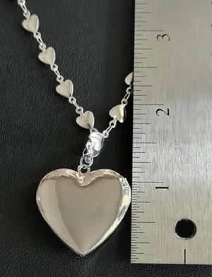 Vintage-Style Engraved Silver Heart Locket Necklace w/Tiny Hearts Link Chain 🩶 thumbnail 4