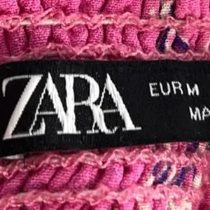 Zara Pink Floral Sweetheart Neck Short Puff Sleeve Smocked Blouse Crop Top Sz M thumbnail 3
